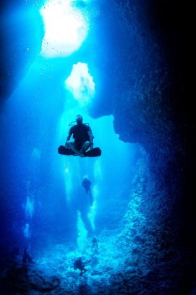 Caves, Palau